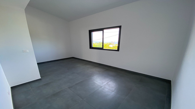 Ma-Cabane - Location Maison SAINT-LEU, 90 m²