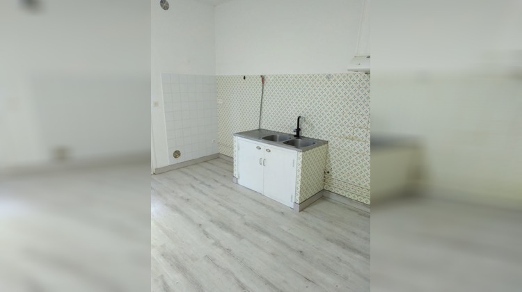 Ma-Cabane - Location Maison SAINT MAGNE, 103 m²