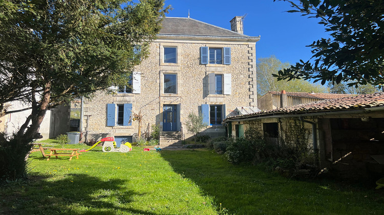 Ma-Cabane - Location Maison SAINT-MAIXENT-L'ECOLE, 211 m²