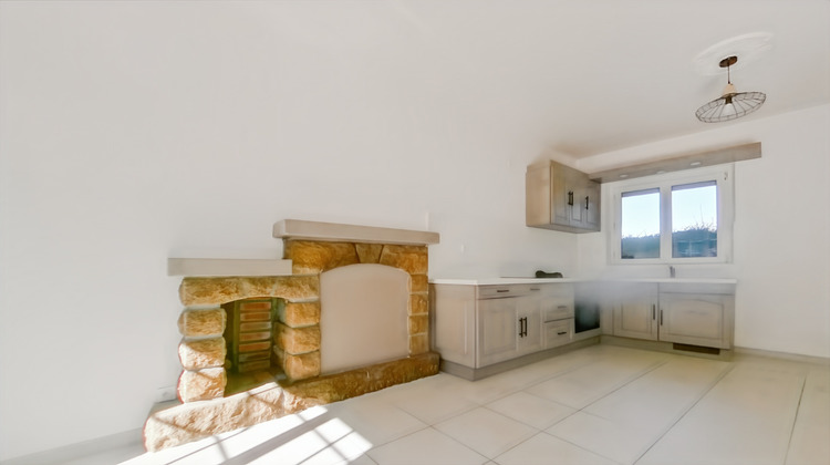 Ma-Cabane - Location Maison SAINT-MARC-LE-BLANC, 66 m²