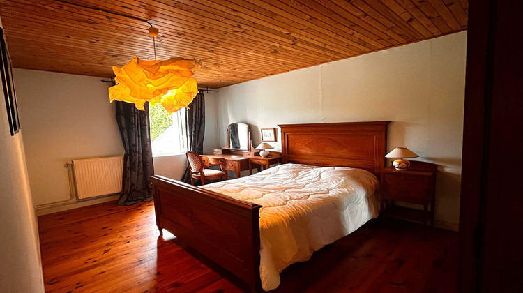 Ma-Cabane - Location Maison SAINT-MARTIN-DES-CHAMPS, 111 m²