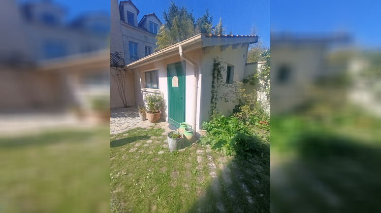 Ma-Cabane - Location Maison SAINT-MAUR-DES-FOSSES, 16 m²