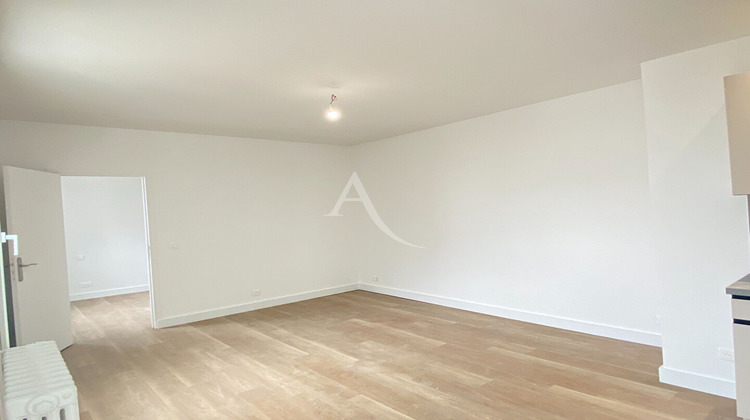 Ma-Cabane - Location Maison SAINT-MAUR-DES-FOSSES, 56 m²