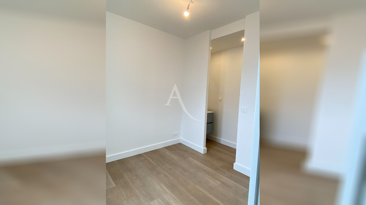 Ma-Cabane - Location Maison SAINT-MAUR-DES-FOSSES, 56 m²