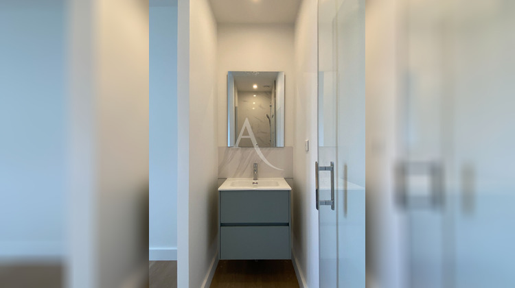 Ma-Cabane - Location Maison SAINT-MAUR-DES-FOSSES, 56 m²
