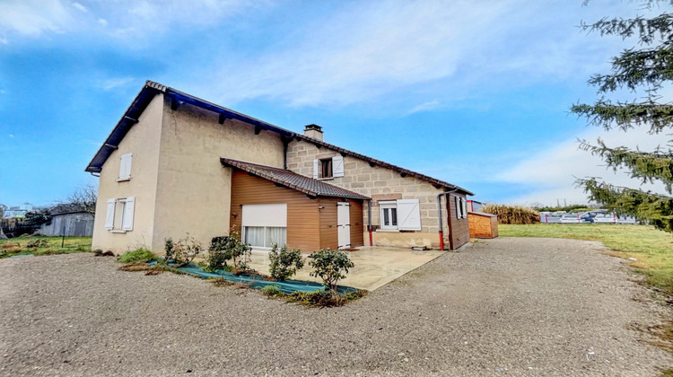 Ma-Cabane - Location Maison Saint-Pantaléon-de-Larche, 127 m²