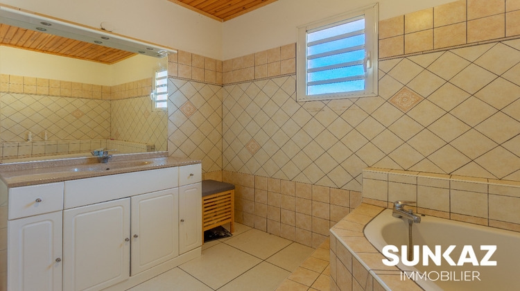 Ma-Cabane - Location Maison SAINT PIERRE, 125 m²
