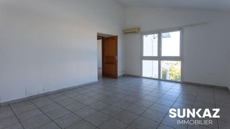 Ma-Cabane - Location Maison SAINT PIERRE, 140 m²