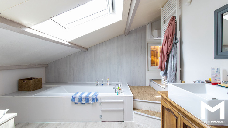 Ma-Cabane - Location Maison SAINT-PIERRE-DE-CHIGNAC, 135 m²