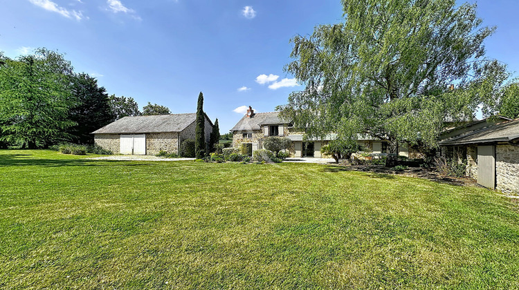 Ma-Cabane - Location Maison SAINT-PIERRE-LA-COUR, 271 m²