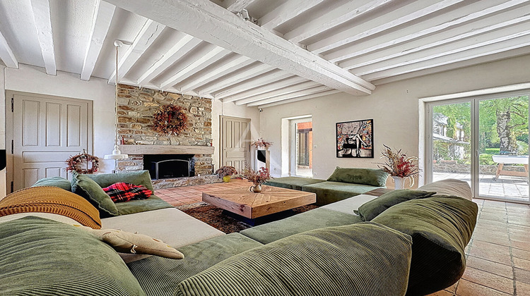 Ma-Cabane - Location Maison SAINT-PIERRE-LA-COUR, 271 m²