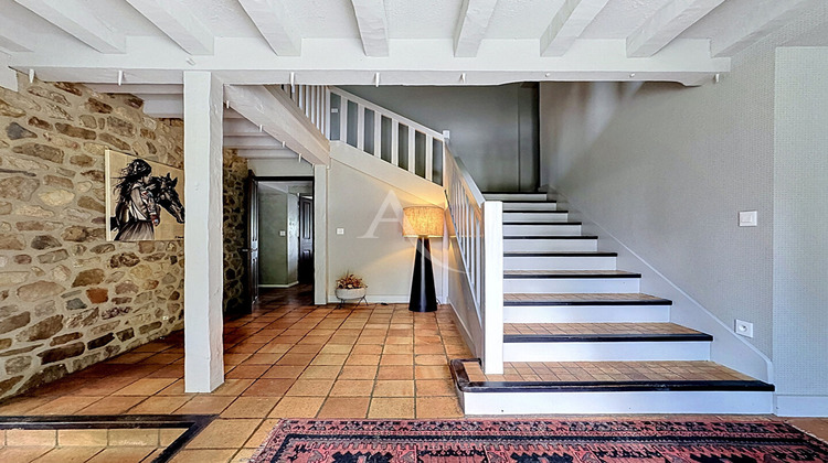 Ma-Cabane - Location Maison SAINT-PIERRE-LA-COUR, 271 m²