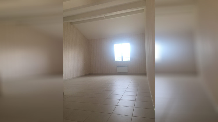 Ma-Cabane - Location Maison Saint-Quentin-de-Baron, 73 m²