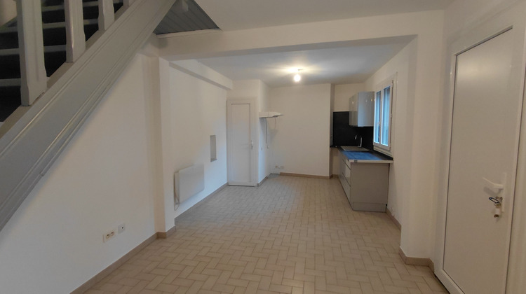 Ma-Cabane - Location Maison Saint-Remèze, 57 m²