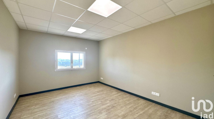 Ma-Cabane - Location Maison Saint-Restitut, 100 m²