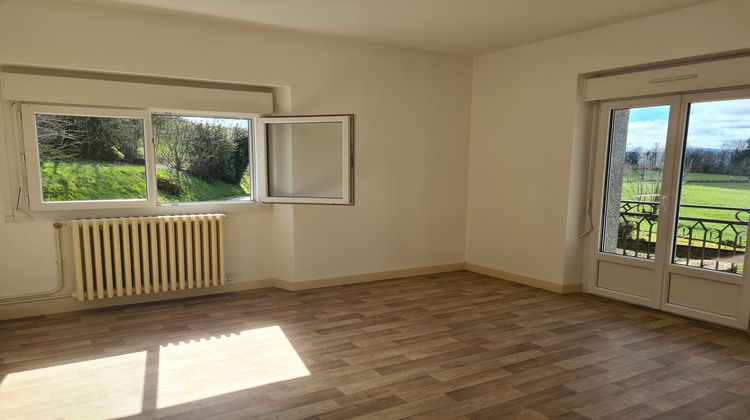 Ma-Cabane - Location Maison Saint-Salvy-de-la-Balme, 139 m²