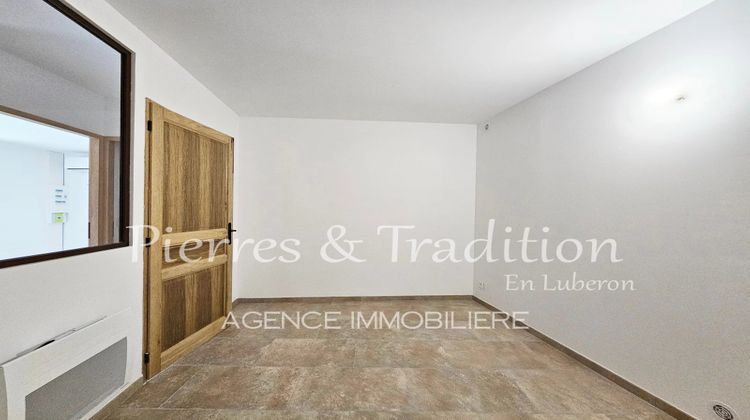 Ma-Cabane - Location Maison Saint-Saturnin-lès-Apt, 64 m²