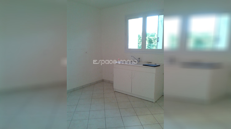 Ma-Cabane - Location Maison SAINT-SEBASTIEN-DE-MORSENT, 95 m²