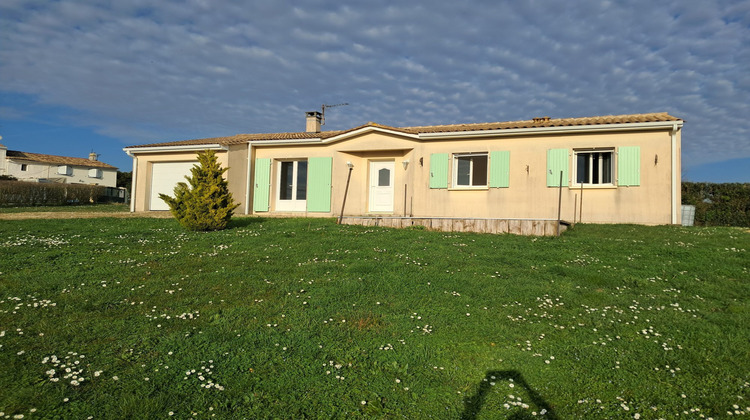 Ma-Cabane - Location Maison Saint-Sorlin-de-Conac, 77 m²