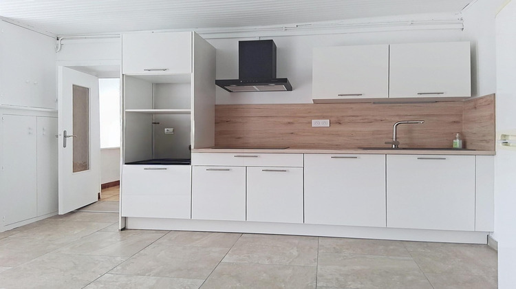 Ma-Cabane - Location Maison Saint-Sorlin-de-Morestel, 158 m²
