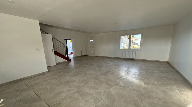 Ma-Cabane - Location Maison SAINT-SULPICE-DE-ROYAN, 76 m²