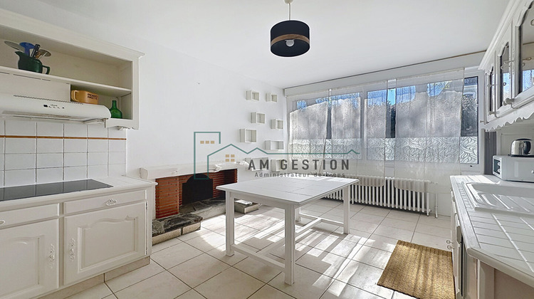 Ma-Cabane - Location Maison SAINT-SULPICE-LAURIERE, 155 m²