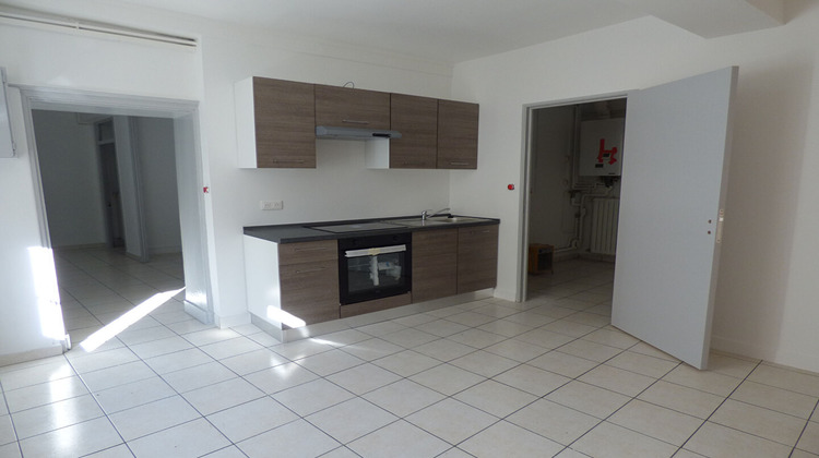 Ma-Cabane - Location Maison SAINT-TRIVIER-DE-COURTES, 119 m²
