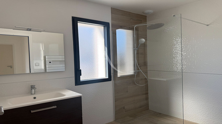 Ma-Cabane - Location Maison SAINT-URBAIN, 0 m²