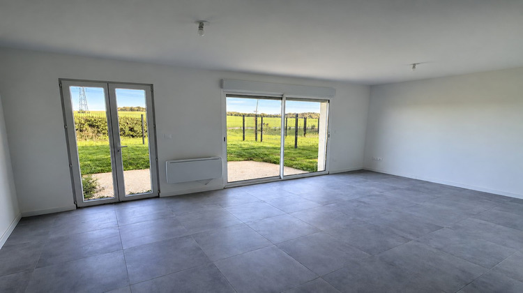 Ma-Cabane - Location Maison Saint-Vaast-en-Chaussée, 104 m²