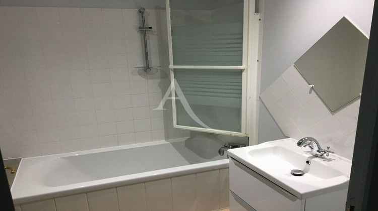Ma-Cabane - Location Maison SAINT-VIATRE, 65 m²