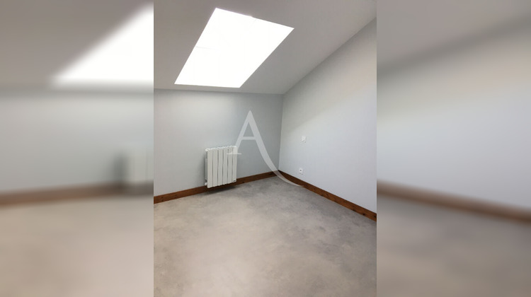Ma-Cabane - Location Maison SAINT-VIATRE, 65 m²