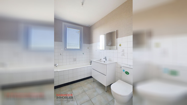 Ma-Cabane - Location Maison SAINT-VOUGAY, 117 m²