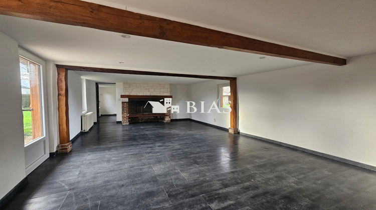 Ma-Cabane - Location Maison Sainte-Colombe-la-Commanderie, 94 m²