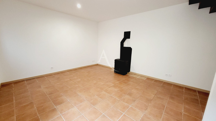 Ma-Cabane - Location Maison SAINTE-EULALIE, 65 m²