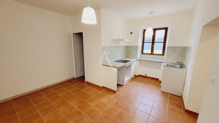 Ma-Cabane - Location Maison SAINTE-EULALIE, 65 m²