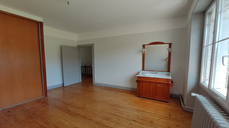 Ma-Cabane - Location Maison SAINTE-FEYRE, 132 m²