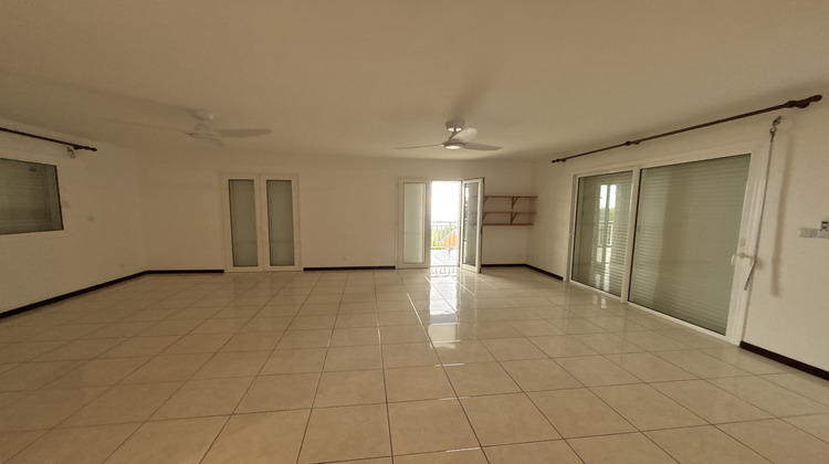 Ma-Cabane - Location Maison Sainte-Marie, 94 m²