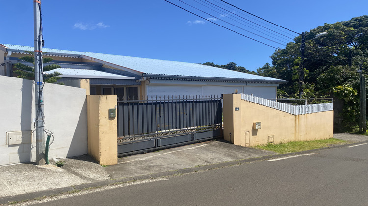 Ma-Cabane - Location Maison Sainte-Suzanne, 100 m²