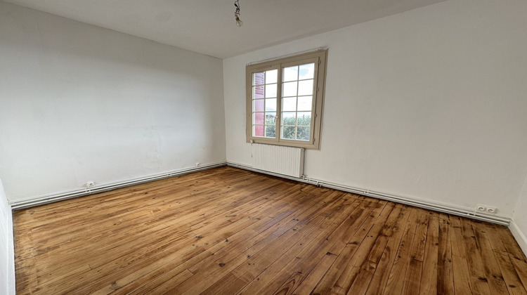 Ma-Cabane - Location Maison Saintes, 88 m²