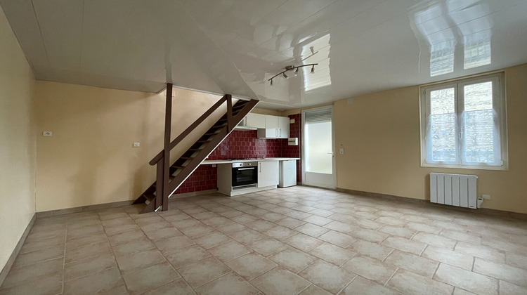 Ma-Cabane - Location Maison Saintes, 38 m²
