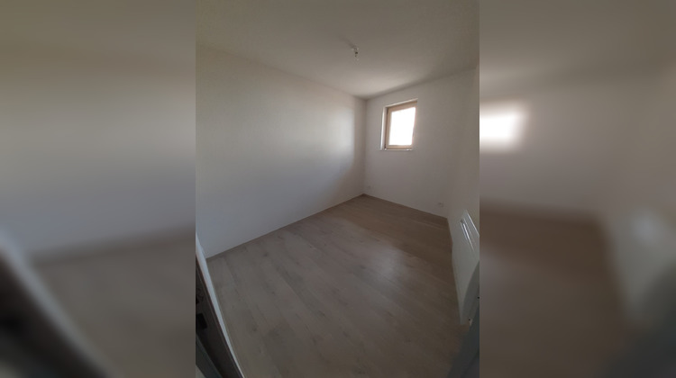 Ma-Cabane - Location Maison Saisy, 73 m²