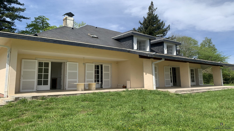 Ma-Cabane - Location Maison Salies-de-Béarn, 305 m²