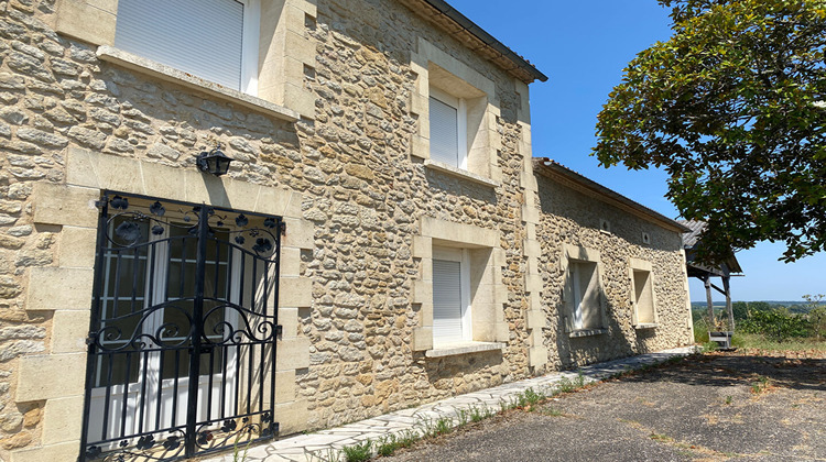 Ma-Cabane - Location Maison SAUVETERRE-DE-GUYENNE, 200 m²