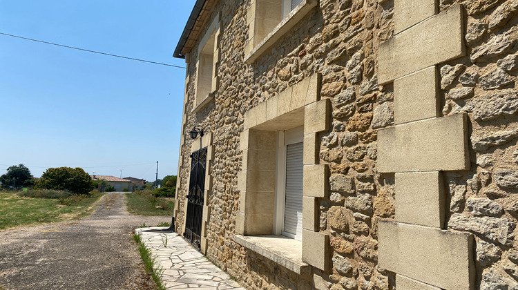 Ma-Cabane - Location Maison SAUVETERRE-DE-GUYENNE, 200 m²