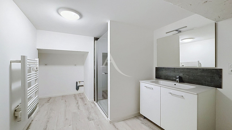 Ma-Cabane - Location Maison SAVENNIERES, 98 m²