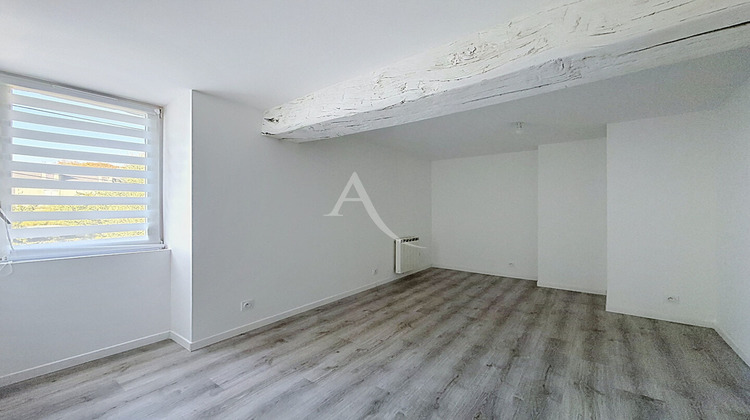 Ma-Cabane - Location Maison SAVENNIERES, 98 m²