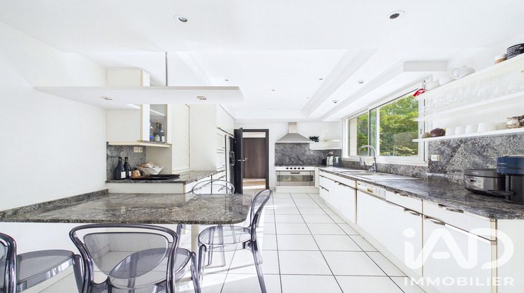 Ma-Cabane - Location Maison Sceaux, 233 m²