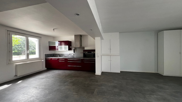 Ma-Cabane - Location Maison SEICHES SUR LE LOIR, 65 m²