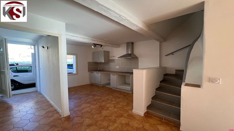 Ma-Cabane - Location Maison SEILLONS-SOURCE-D'ARGENS, 95 m²