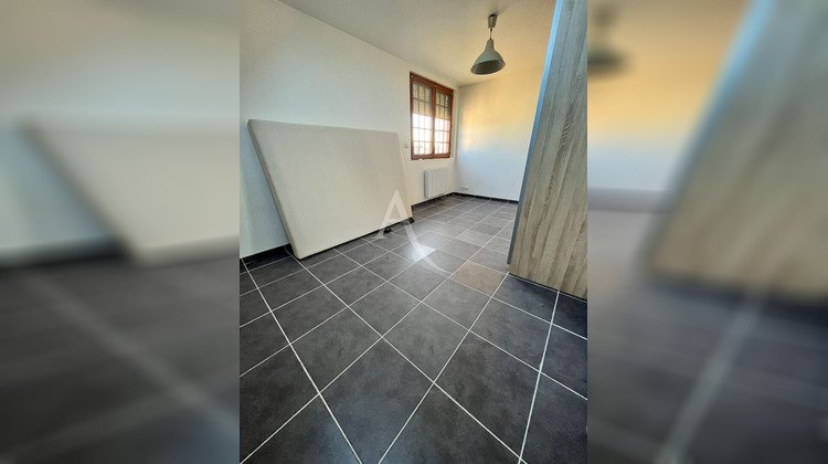 Ma-Cabane - Location Maison SERMAISE, 54 m²